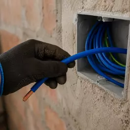 CABO FLEXÍVEL 10MM² AZUL 750V COBRE CORTE 5,20M